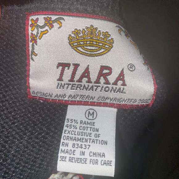 Vintage Christmas Sweater embroidered sequins embellished snowflakes Santa sz M - Picture 4 of 5